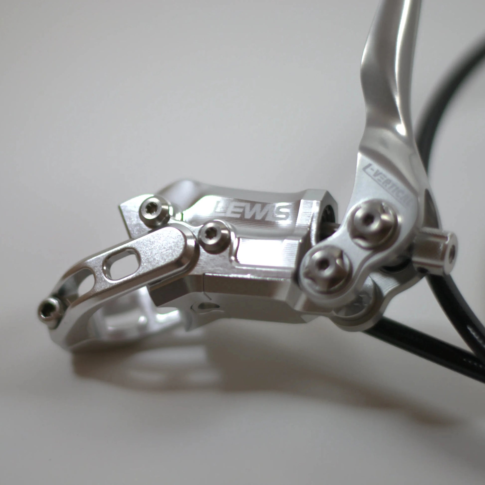 Lewis LV2 Lever